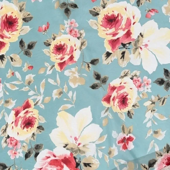 Maurices Woman's Plus Size Floral print top - Picture 2 of 4